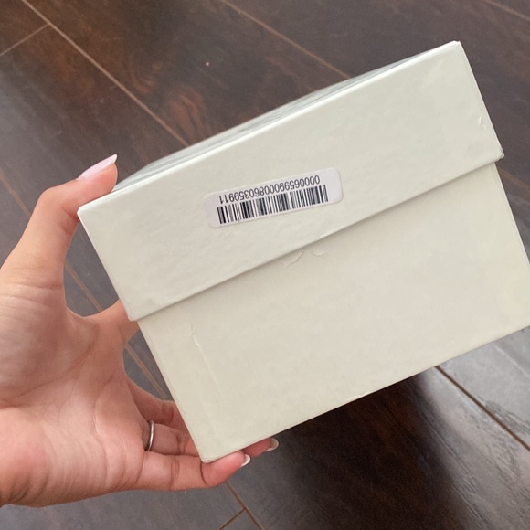 LK Bennett dust bag and shoe box - Picture 3 of 6